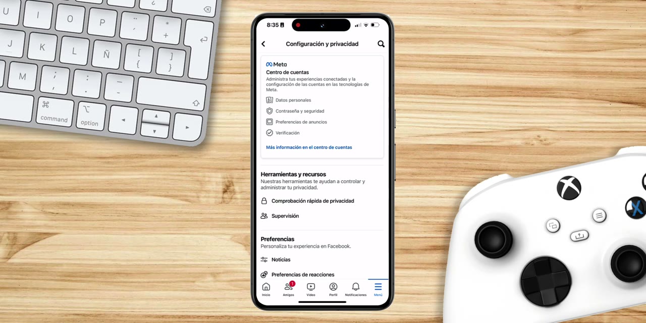 Configuración y privacidad de Facebook con el recuadro de Meta y el Centro de cuentas