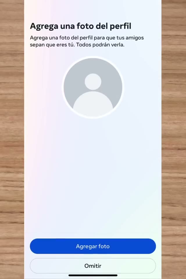 Pantalla Agrega una foto del perfil con los botones Agregar foto y Omitir