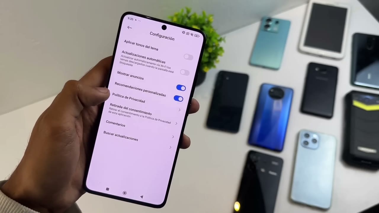 Configuración de la app Temas del POCO X7 Pro con la opción Mostrar anuncios