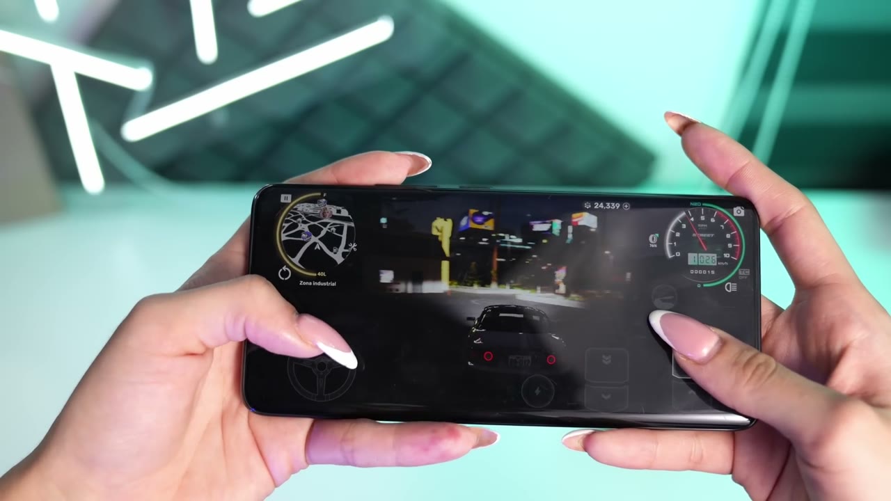 Prueba de CarX Street en el Redmi Note 14 Pro 4G
