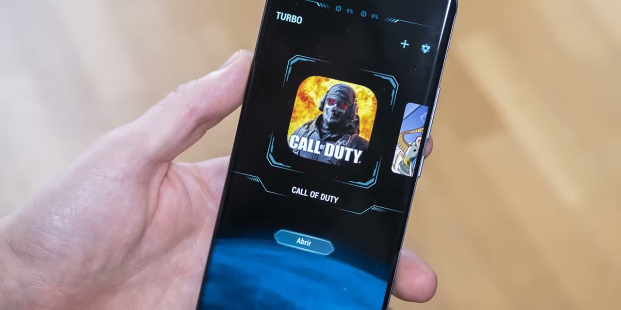 Game Turbo de Xiaomi abriendo Call of Duty en un celular